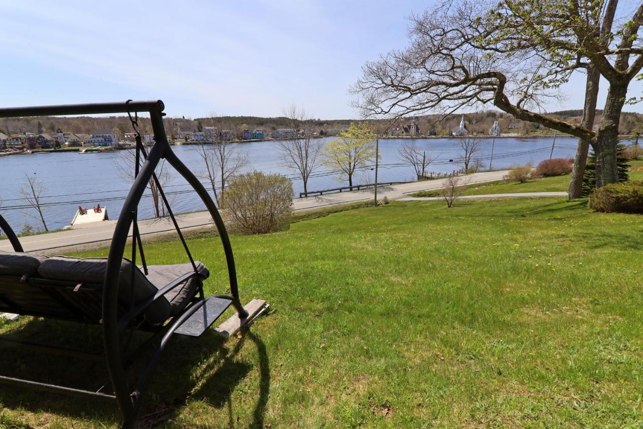 Sea La Vie Apartment Mahone Bay Exterior photo